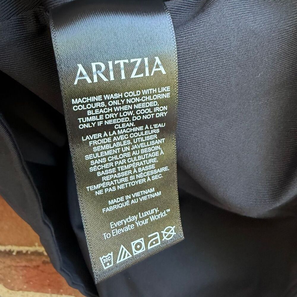Aritzia Original Contour Square neck Hip Long Sleeve Top Black XS NEW - Picture 10 of 12